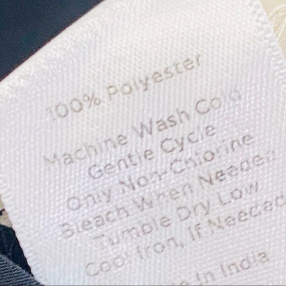 Talbots ivory and black color-block button up sleeveless top size medium - Picture 6 of 6